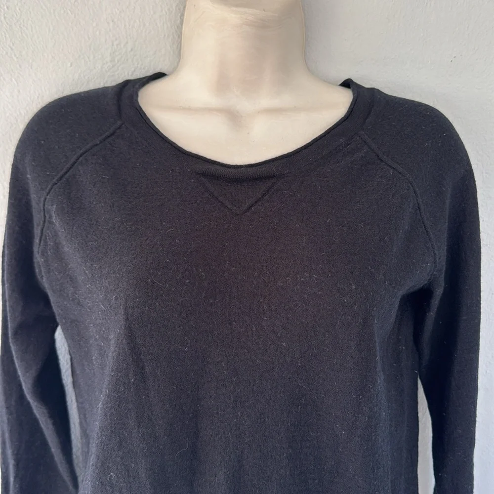 J. Crew black merino wool scoop neck long sleeve sweater size large